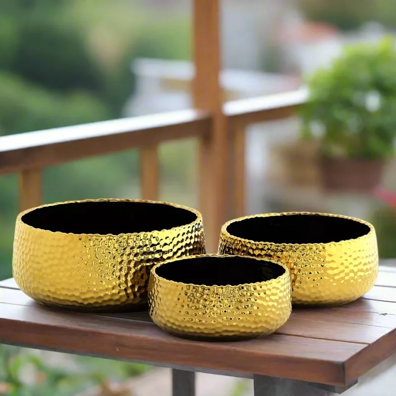 Zyros Hammered Ceramic Planter Set (Set of 3) Gold